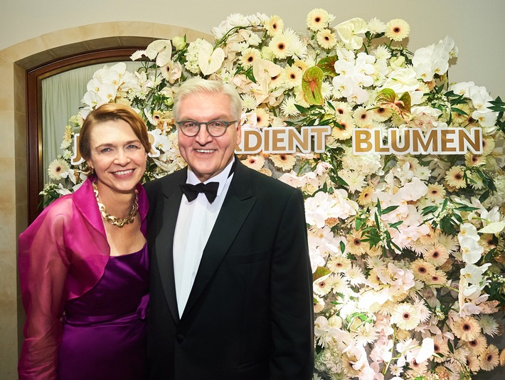 PRESSE-INFO: Glamouröse Event-Floristik beim 66. Bundespresseball