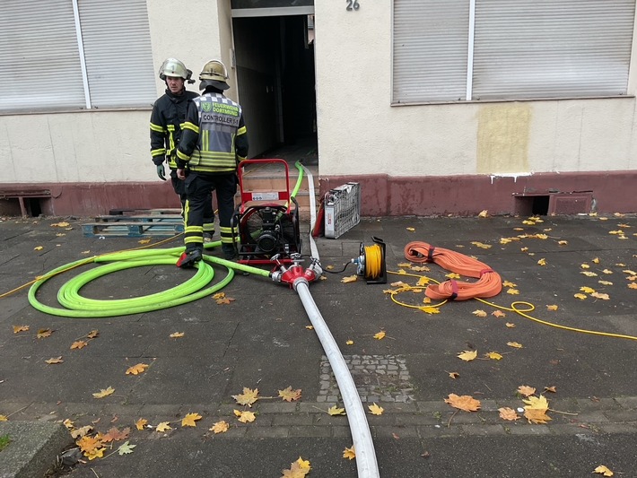 FW-DO: Feuer in Mitte Nord / Brand im einem Mehrfamilienhaus