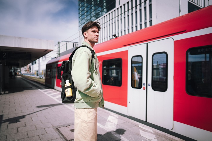 YouGov-Studie im Auftrag von yfood: Ernährung on-the-go / Deutsche essen immer häufiger unterwegs oder nebenbei