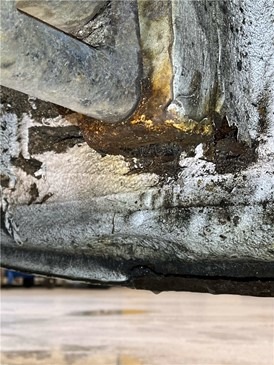 POL-SO: Überladener und verkehrsunsicherer Kleintransporter aus dem Verkehr gezogen - erhebliche technische Mängel festgestellt