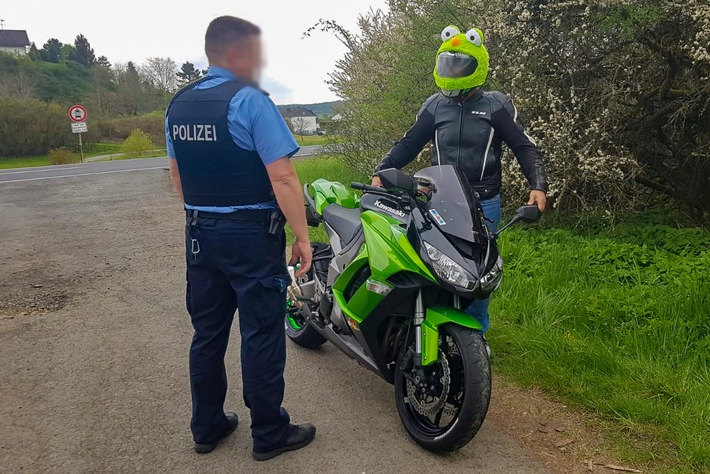 POL-LDK: Verkehrsdienste kontrollieren Motorradfahrer an Aartalsee und Sackpfeife