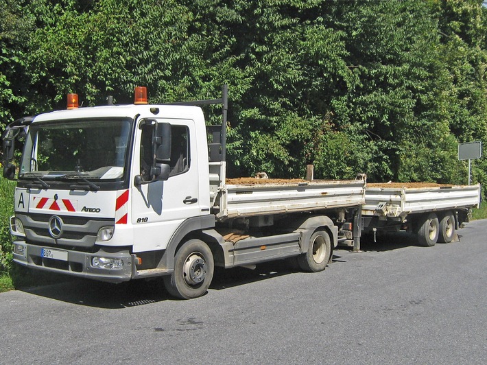 POL-ME: Polizei stoppt Lkw-Gespann mit 27 Prozent Überladung - Heiligenhaus - 2007171