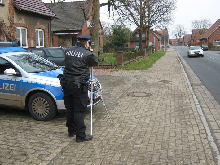 POL-NI: "Runter vom Gasim Südkreis"  Verkehrssicherheitsinitiative der Polizei