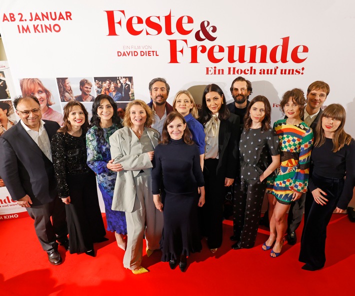 Festliche Deutschlandpremiere in Essen / FESTE &amp; FREUNDE - EIN HOCH AUF UNS! Ab 2. Januar 2025 im Kino