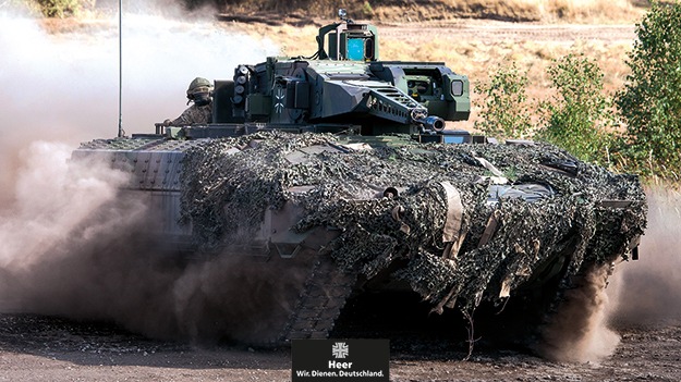 Einführung des Schützenpanzers "Puma"
beim Panzergrenadierbataillon 212 in Augustdorf