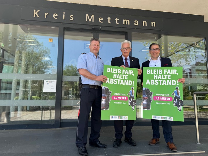 POL-ME: Plakataktion im gesamten Kreisgebiet: Neuauflage der Kampagne "Bleib fair, halte Abstand!" - 2504115