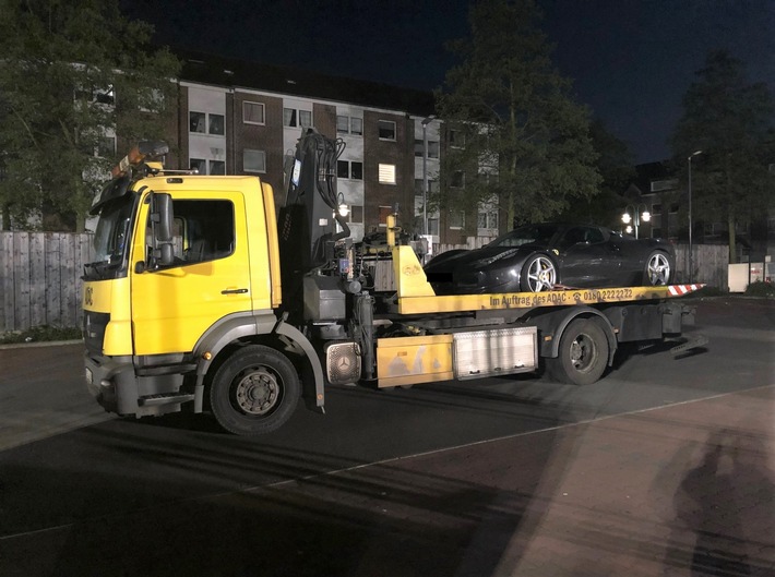 POL-DU: Stadtgebiet: Polizei und Stadt bremsen Raser aus - Die Bilanz zum &quot;Car-Freitag&quot;