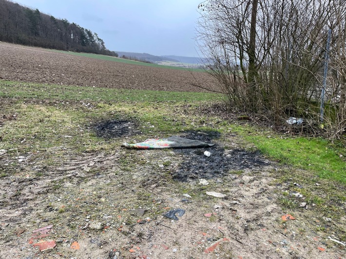 POL-NOM: Bodenverunreinigung nach Ölwechsel in der Feldmark von Billerbeck/ Unerlaubter Umgang mit Abfällen/ Zeugenaufruf