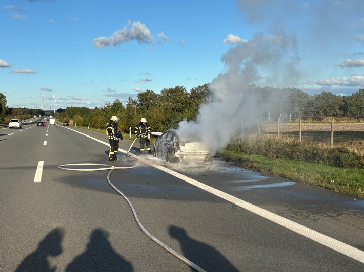 FW-ROW: Fahrzeug brennt auf A1