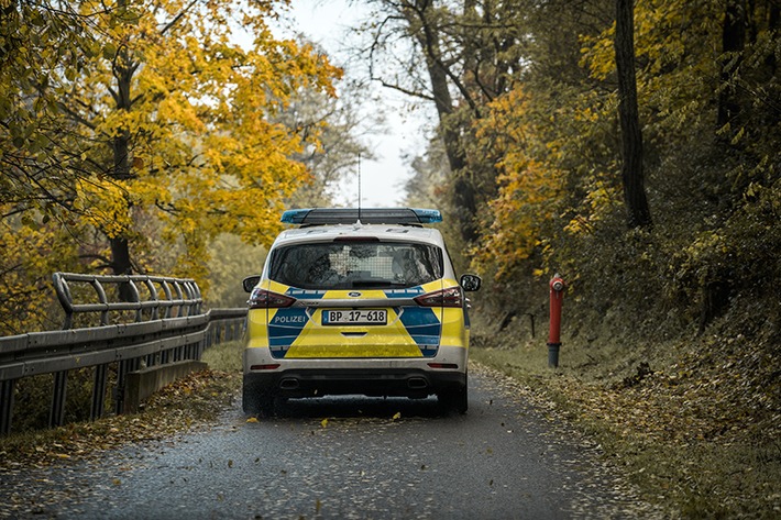 Bundespolizeidirektion München: Schleuser lässt Migranten in Furth im Wald aussteigen - Zeugen gesucht