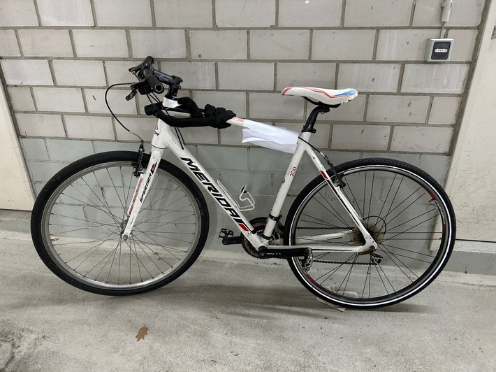 POL-DA: Darmstadt: Rechtmäßige Eigentümer gesucht / Fahrrad bei 37-Jährigen sichergestellt