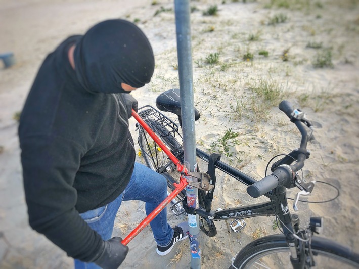 POL-ANK: Fahrräder richtig sichern