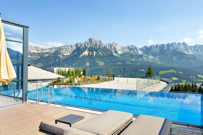 5*S Hotel Kaiserhof Ellmau begeistert mit neuem Spa Turm und einzigartigem Unlimited Mountain Pool