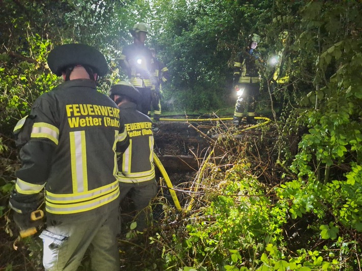 FW-EN: Feuerwehr Wetter (Ruhr) am Wochenende 8x gefordert