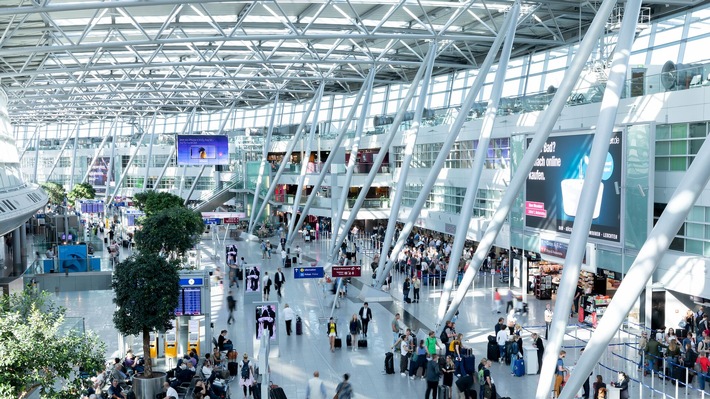 Reinigungsspezialist überzeugt mit digitalem Prozessmanagement / Klüh gewinnt Reinigungsauftrag am Flughafen Düsseldorf