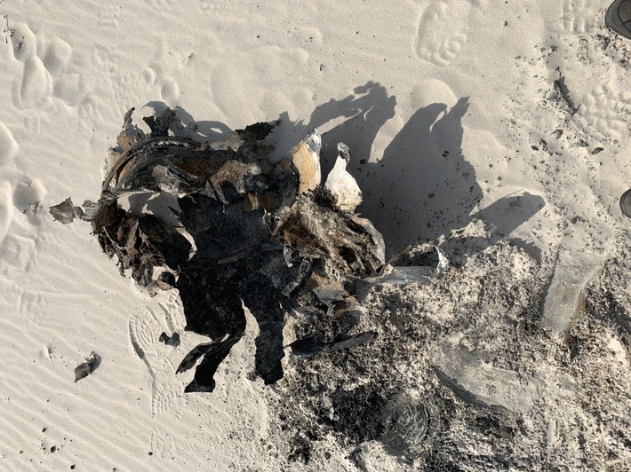 POL-WHV: Fund und anschließende Sprengung eines Treibladungsbehälters im Inselosten auf Wangerooge