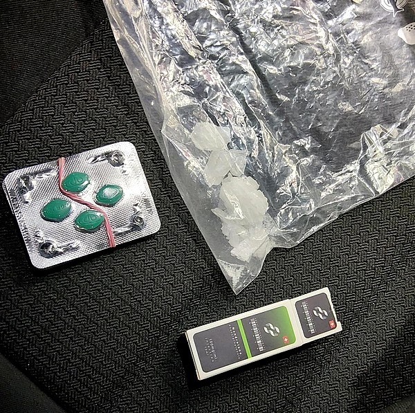 BPOL NRW: Internationales Polizeiteam im Einsatz - Urkundenfälschung, Drogen und Fahren ohne Fahrerlaubnis aufgedeckt