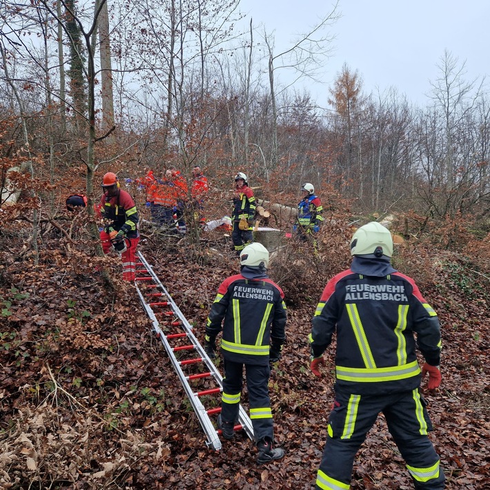 FW Allensbach: URD2 Personenrettung unwegsames Gelände