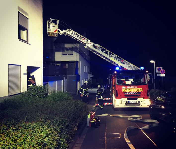 FW-EN: Angeblicher Zimmerbrand im Mozartweg - Wohnung war leicht verraucht - Bewohnerin blieb unverletzt.
