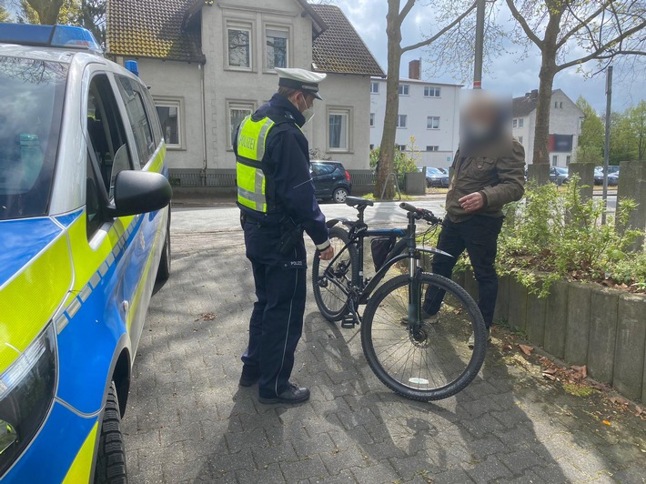 POL-HF: "sicher.mobil.leben - Radfahrende im Blick" - Verkehrssicherheitstag im Kreis Herford