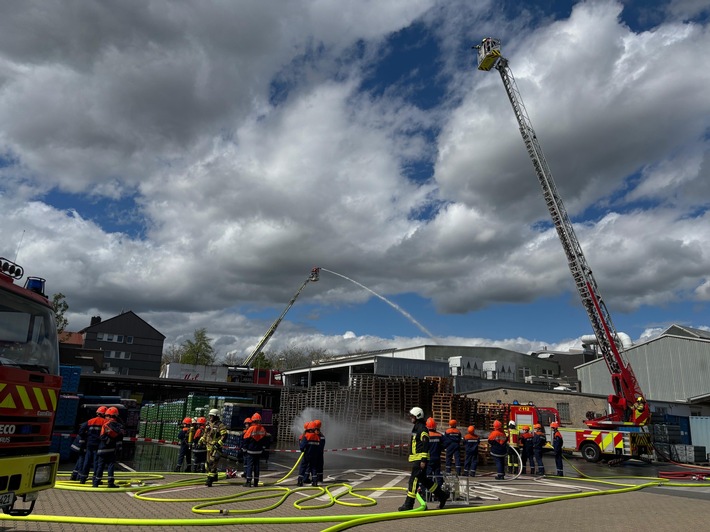 FW-Velbert: Kreisalarmübung der Jugendfeuerwehren in Velbert