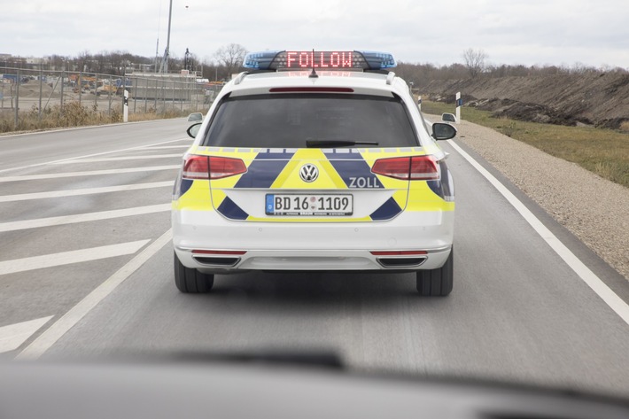 HZA-HN: Zollkontrolle unter erschwerten Bedingungen/Trunkenheitsfahrt gestoppt