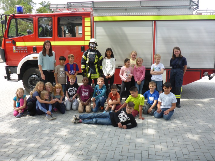 FW-WRN: Brandschutzerziehung Uhlandschule