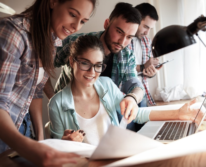 Die Arbeitswelt von morgen gestalten / Neues Onlinestudium Bachelor New Work & Transformation Management