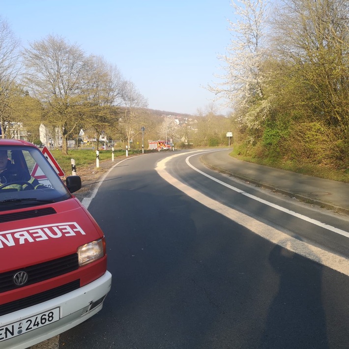 FW-EN: Lange und intensive Ölspur durch das Stadtgebiet bis in den Ortsteil Nacken