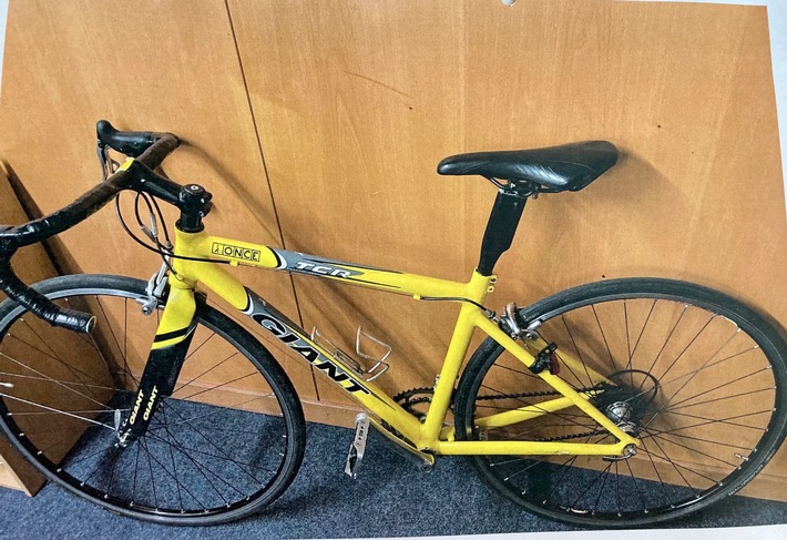 POL-LIP: Bad Salzuflen. Rennrad des Herstellers Giant - Eigentümer gesucht.