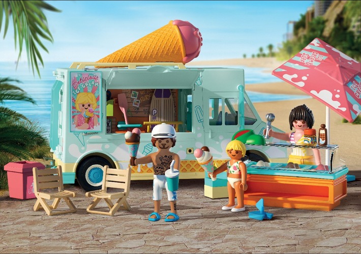 Sommerglück zum Anbeißen: PLAYMOBIL Ice Cream Truck Tour begeistert in St. Peter-Ording und geht in die Verlängerung