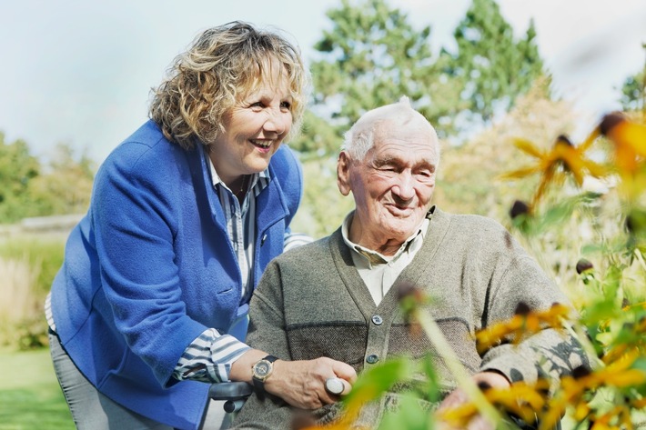 Aide aux proches de personnes atteintes de démence: Johnson & Johnson soutient le travail de la CRS