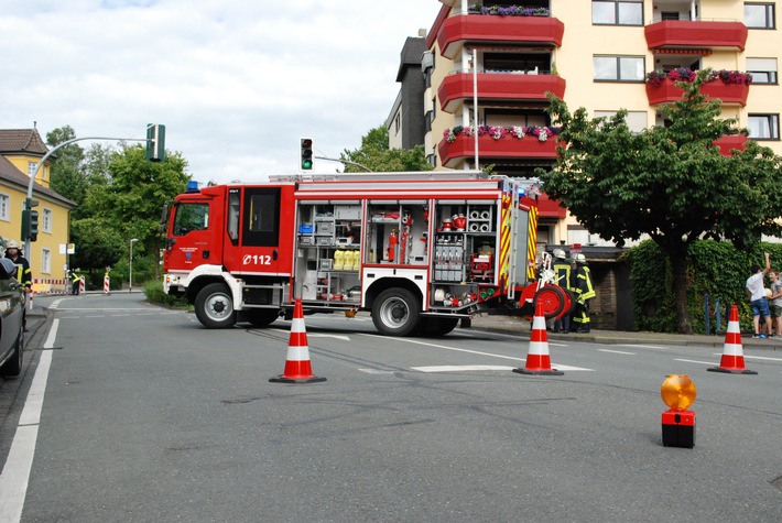 FW-AR: Gasgeruch in Arnsberg sorgt für Feuerwehreinsatz am Sonntagnachmittag