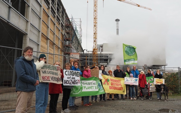 Internationaler Aktionstag: Protest gegen Holzkraftwerkspläne in zahlreichen Städten