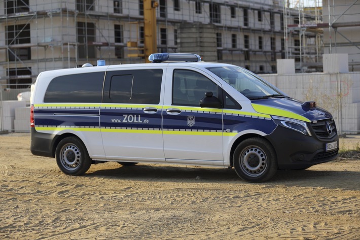 HZA-KI: Baustellenkontrolle des Zolls in Kiel führt zu Festnahmen