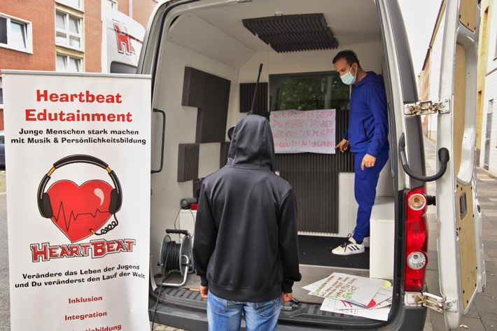 POL-DU: Duisburg: Wege aus der Kriminalität - Hilfe durch Hip Hop