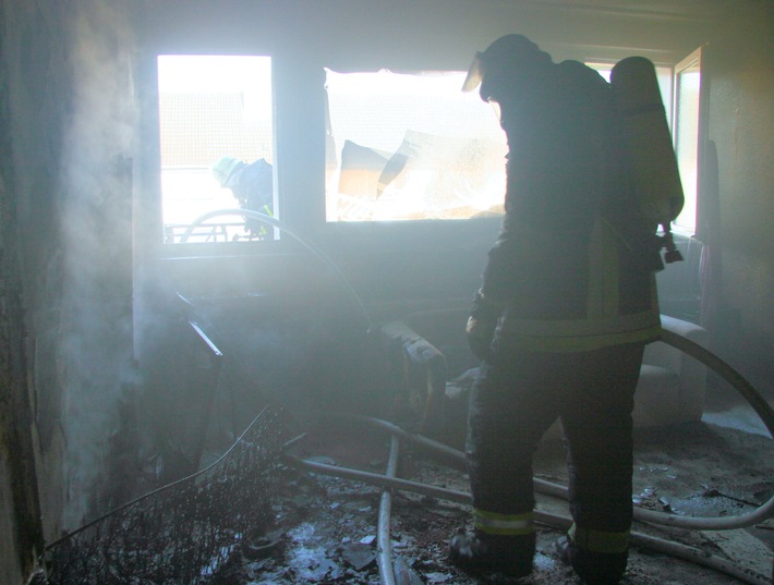 FW-E: Zimmerbrand in Essen-Altendorf, eine männliche Person verletzt
