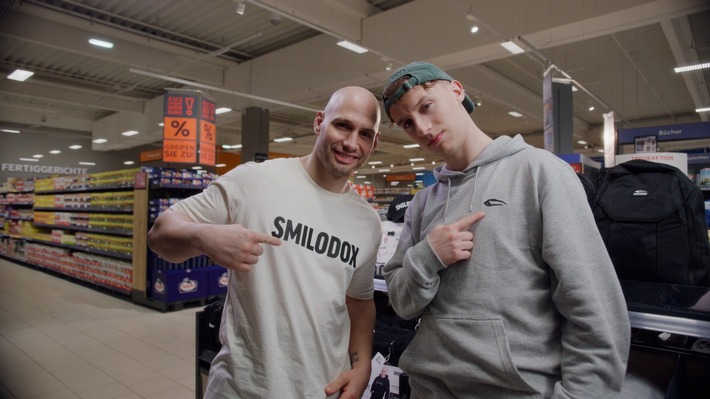 Sportliche Kampagnen: Flying Uwe und Kaufland Hangry Knights präsentieren Produkte für (E)- Sport
