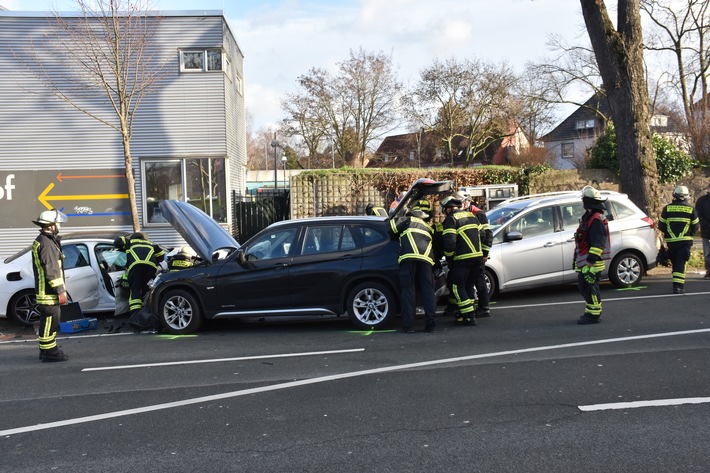 FW-DO: Schwerer Verkehrsunfall auf der Wittbräucker Straße mit vier Verletzten