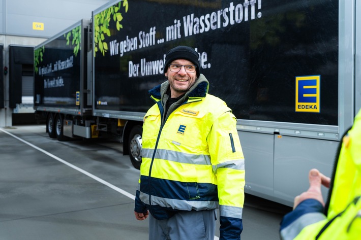 Nachhaltige Logistik nimmt Fahrt auf: EDEKA Nord bringt erste Wasserstoff-Lkw auf die Straße