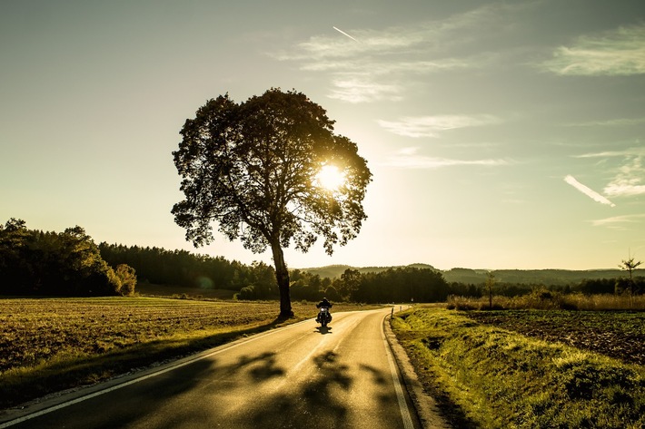 MotorradreifenDirekt.de: Urlaub zu Hause - Die schönsten Sommerrouten quer durchs Land