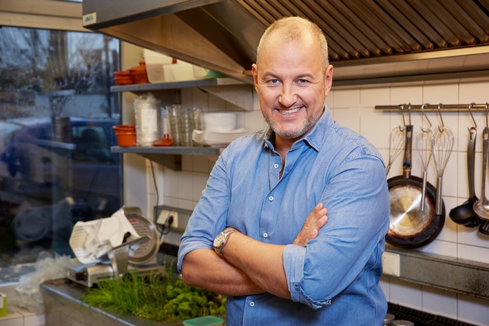 Dienstag ist wieder Rosins Tag! Neue Folgen von "Rosins Restaurants - Ein Sternekoch räumt auf" starten ab Dienstag, 8. März 2016, um 20:15 Uhr bei kabel eins