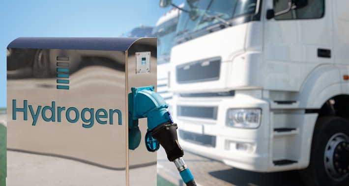 TÜV Rheinland trägt zum sicheren Ausbau des Wasserstoff-Tankstellennetzes bei