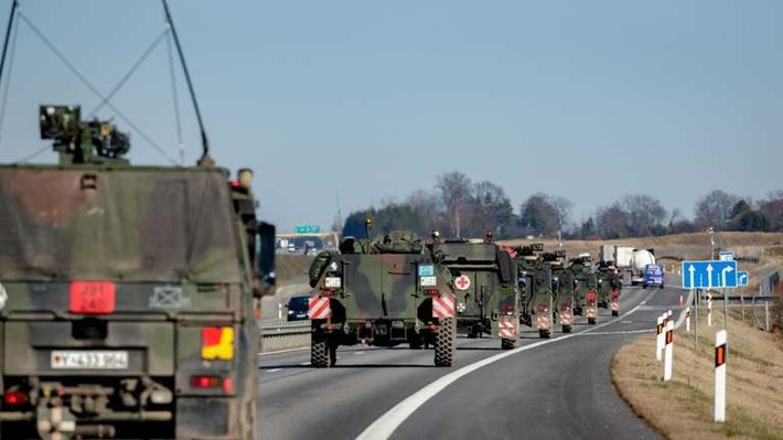 Bundeswehrkonvoi auf Straßen Thüringen, Sachsen und Brandenburg