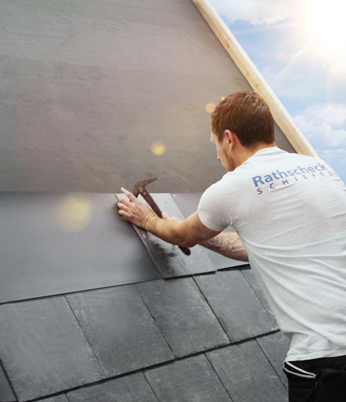 Günstiger bauen und sanieren: Rathscheck Schiefer verbindet mit der innovativen UltraRechteck-Deckung Ökologie mit Ökonomie - Premiere auf der Handwerker-Leitmesse "Dach und Holz" in Köln