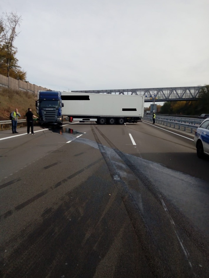 POL-PDKL: Vollsperrung der A 6 in Fahrtrichtung Saarbrücken nach LKW-Unfall -Nachtrag- und Abschlussmeldung-