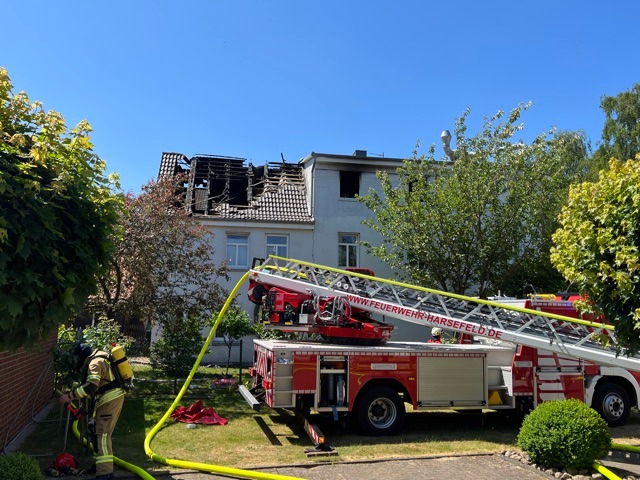 POL-STD: Wohnungsbrand in Steinkirchen - hoher Sachschaden entstanden