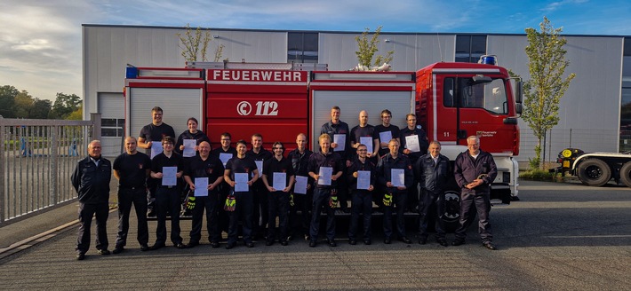 FW-MK: Neue Maschinisten für Löschfahrzeuge für die Freiwillige Feuerwehr