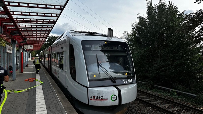 FW-Erkrath: Brandmeldung an einem Regiobahn-Zug in Alt-Erkrath