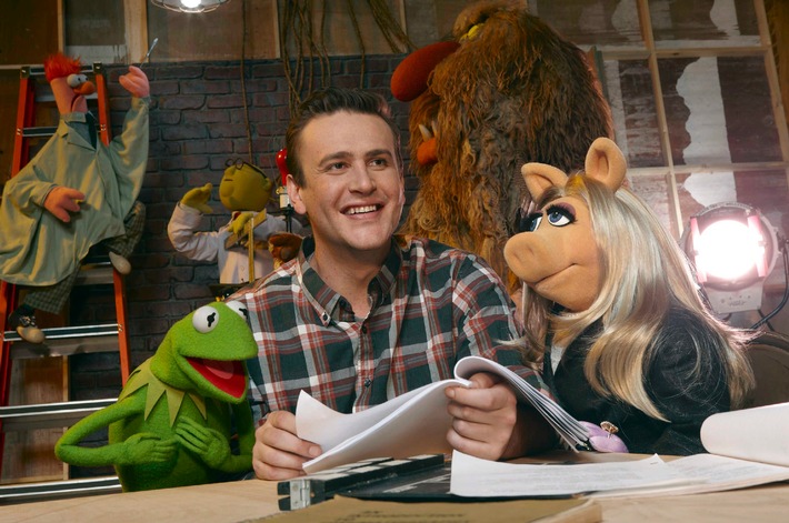 How I Met Miss Piggy: Jason Segel im OSCAR® prämierten &quot;Die Muppets&quot; am 27. Juni 2014 auf ProSieben